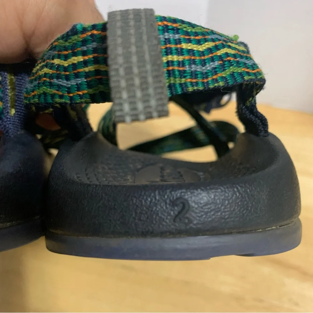Chaco ecotread girl